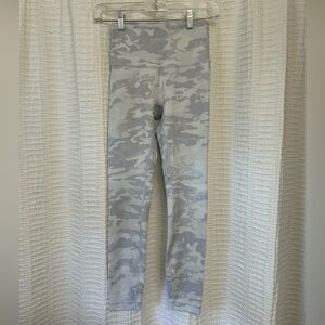 Lululemon alpine camo wunder unders